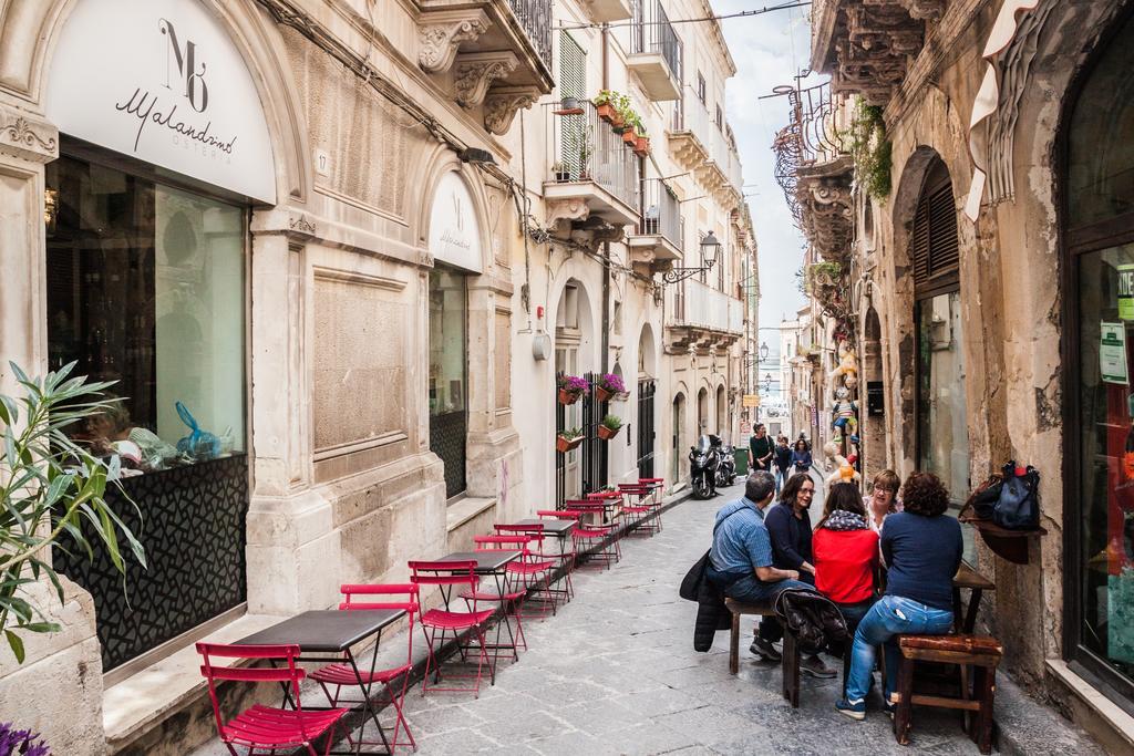 Appartamenti Di Charme Ortigia Marilini Dulini Siraküza Dış mekan fotoğraf